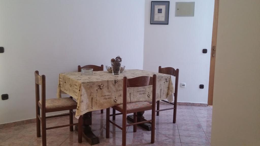 Apartman Duje Petrcane Exterior foto
