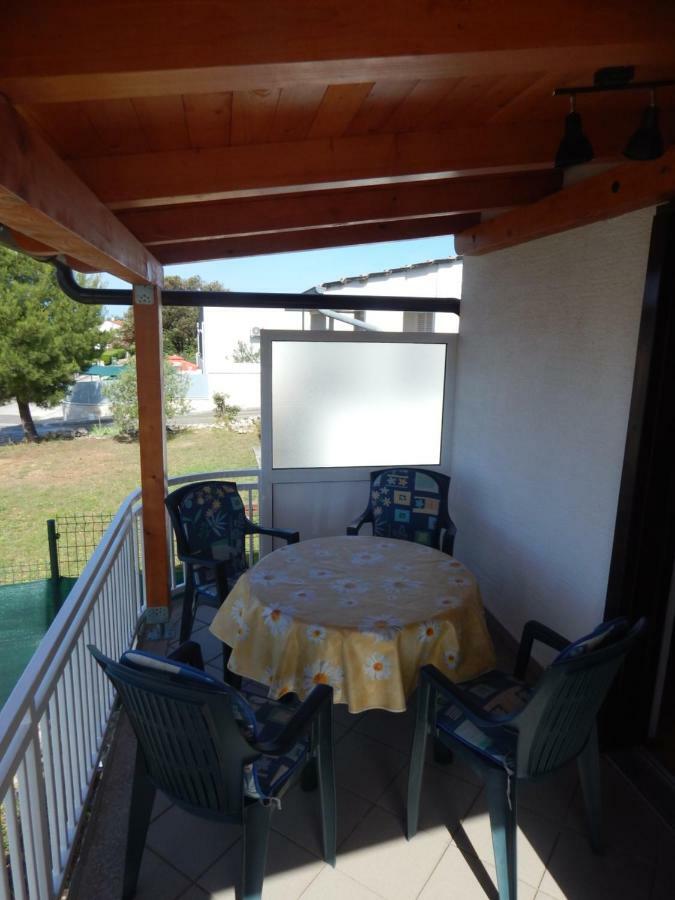 Apartman Duje Petrcane Exterior foto