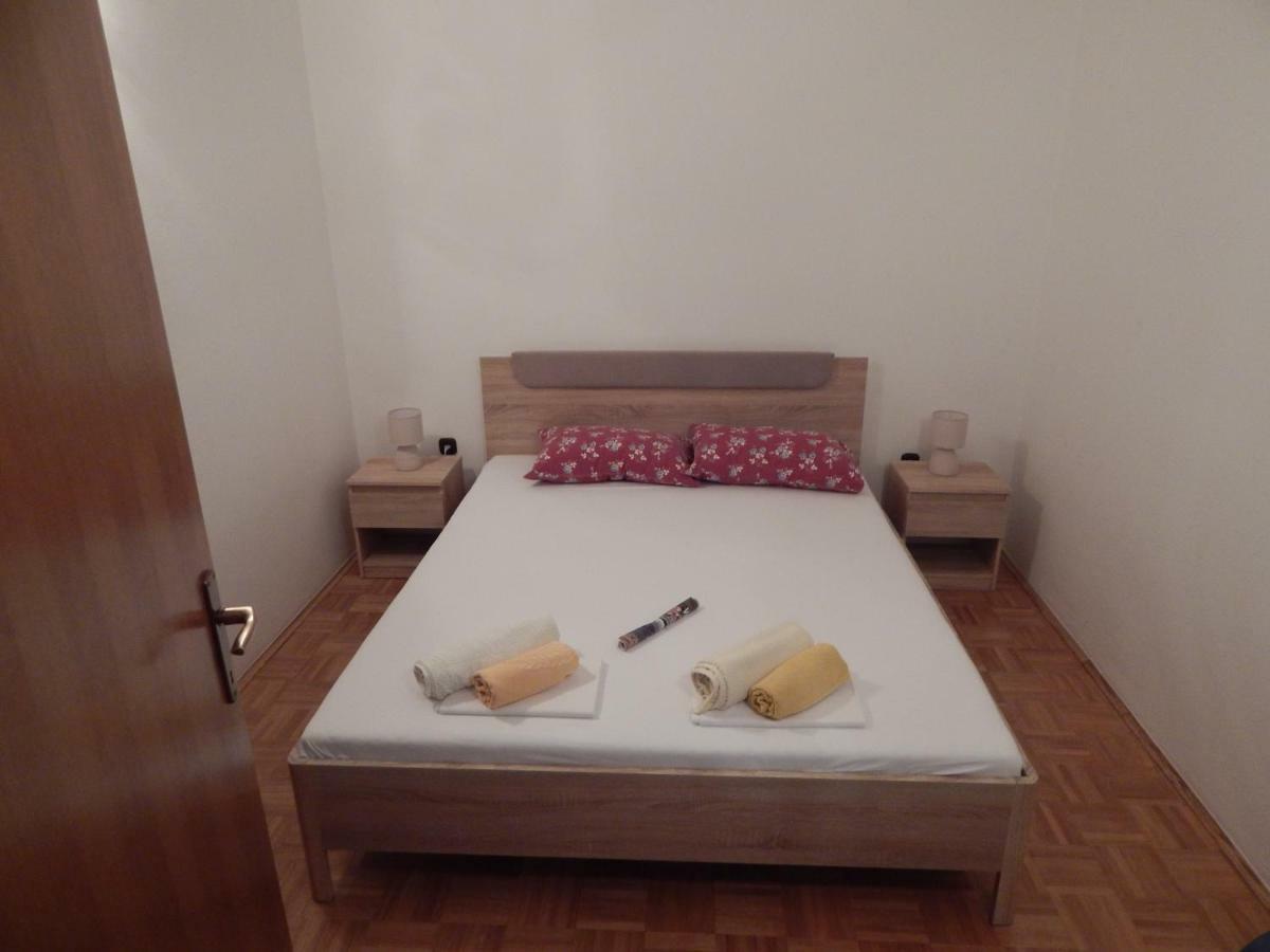 Apartman Duje Petrcane Exterior foto